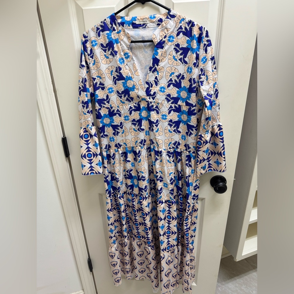 Sundayup Blue and Cream Long Sleeve Dress